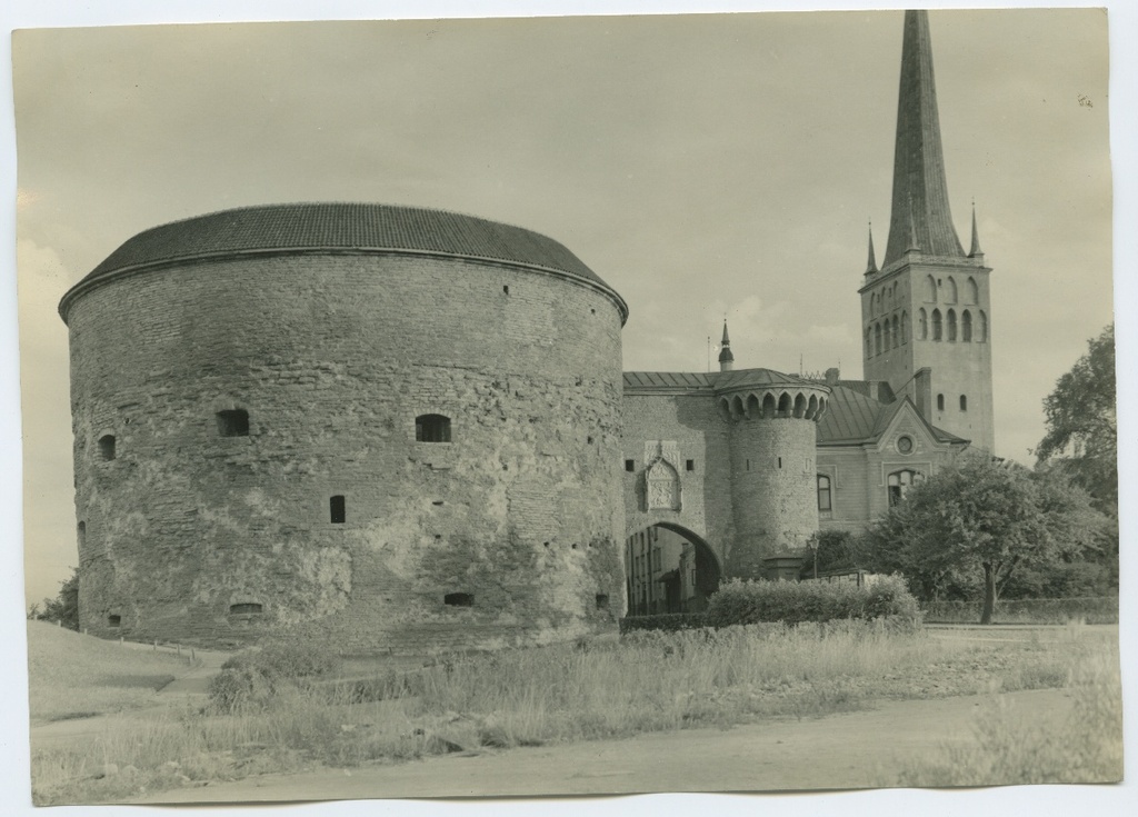 Tallinn, the Great Beach Gate and the Church of Olevis, view from the north.