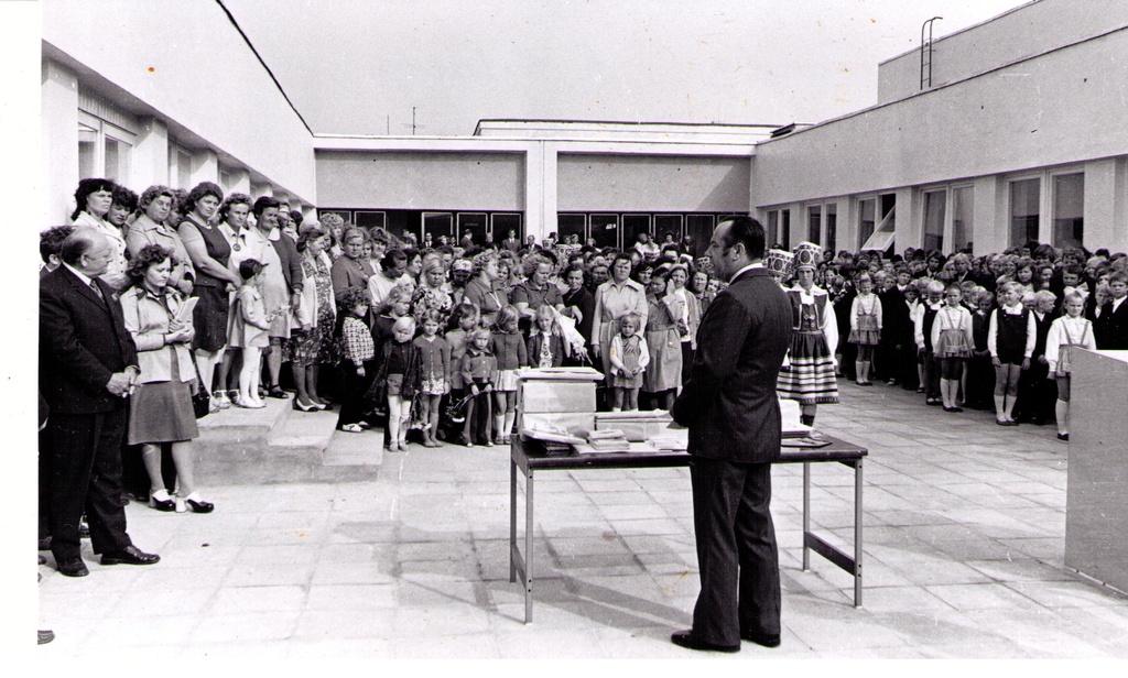 Iisaku KK juurdeehituse avamine, 1.sept 1976.a.