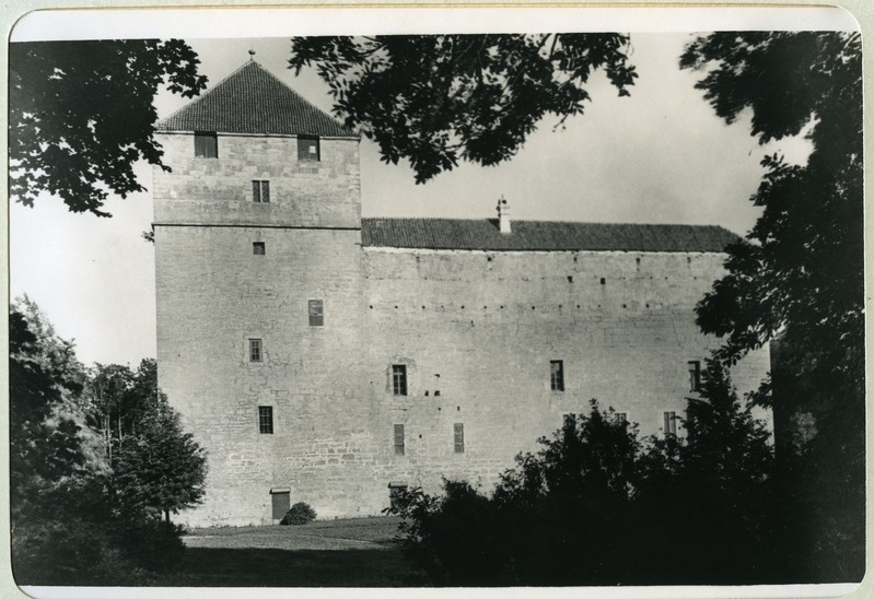 Kuressaare linnuse loodetiib