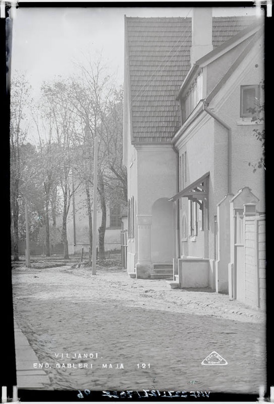 fotonegatiiv, Viljandi, Gableri maja (Pikk tänav) Noortekeskus