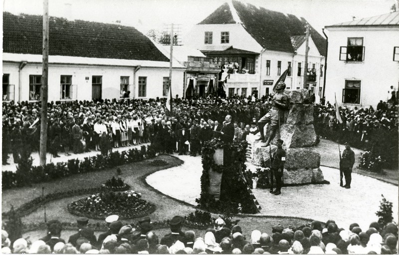 Kuressaare Vabadussõja monumendi avamine