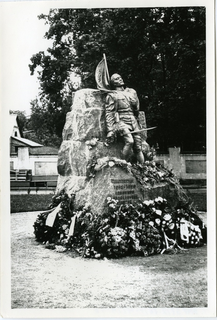 Kuressaare Vabadussõja monumendi taasavamine
