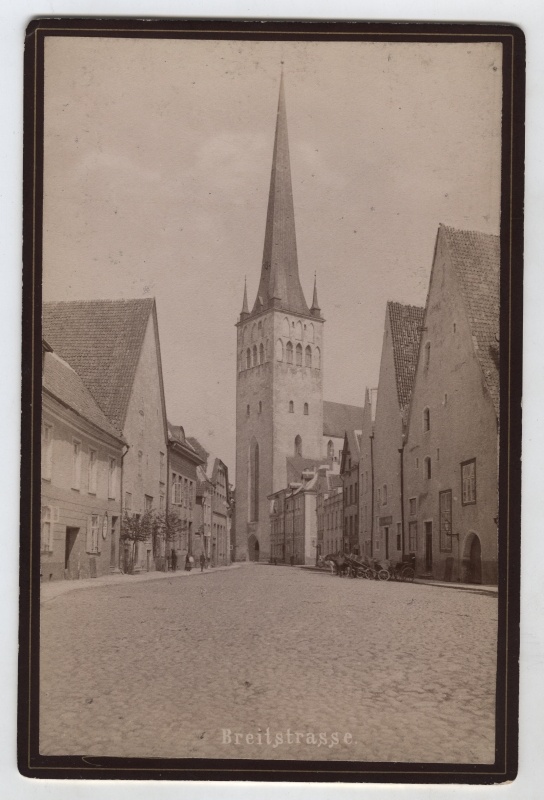 "breitstrasse". Wide street with the church of Oleviste, viewed near the street of Suurtüki.