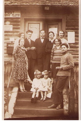 Iisaku Postkontori trepil u 1928.a  duplicate photo