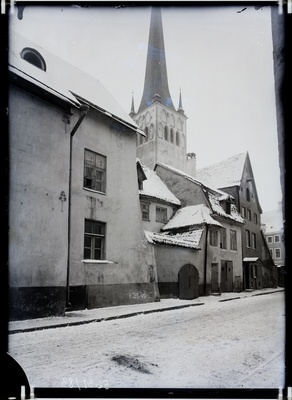 Wide street with the church of Oleviste  duplicate photo