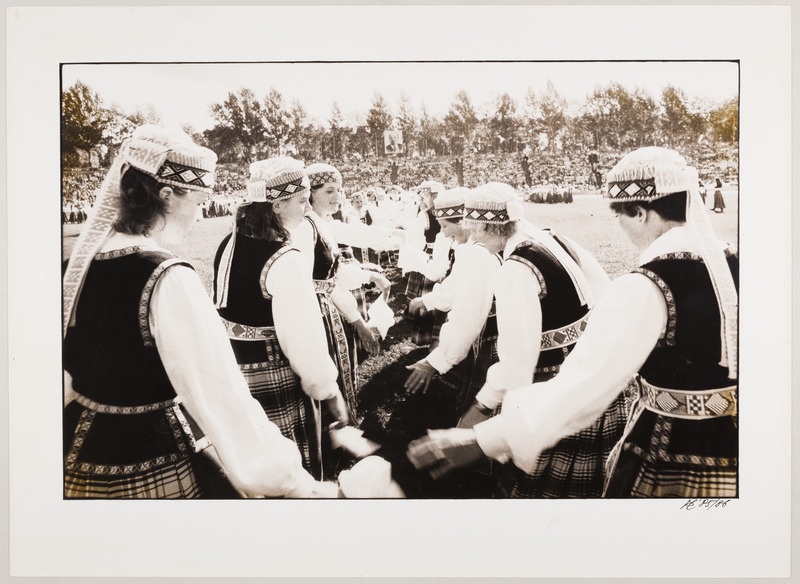 Seeriast "Laulupeod/Tantsupeod"