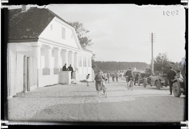 Pirita, P. Peterseni I järgu restoran Pirita (ka Piirta) , taustal pirita sild.