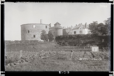 Tallinn, Vaade Suure rannavärava eesväravale, Paksule Margareetale.  similar photo