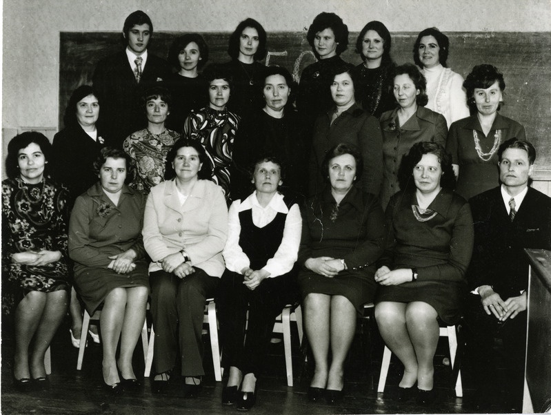 Kaarma koolis töötanud õpetajad 1974.