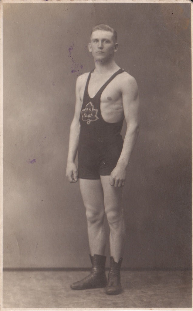 Robert Väli maadlustrikoos