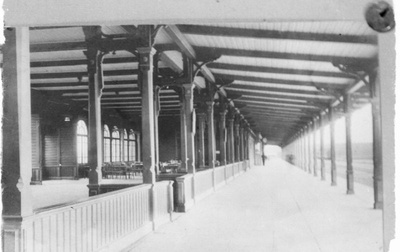 Negatiiv. Haapsalu raudteejaam.
Kopeerija: M. Arro, 1967.  duplicate photo