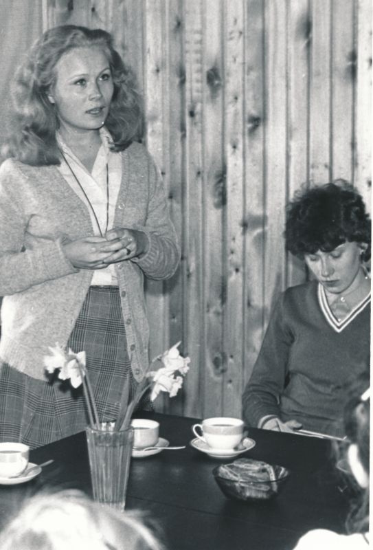 Foto.  Luuletaja Doris Kareva.  10.aprill 1982.a.
Foto: Tenno Sillaste.