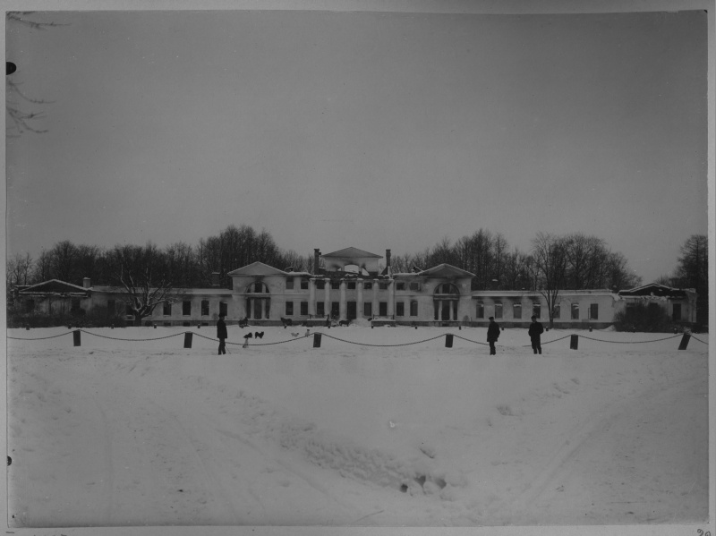 The manor of Valtu after the burning of the manors during the resurrection of 1905.
