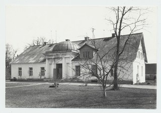 Valtu Manor servants house