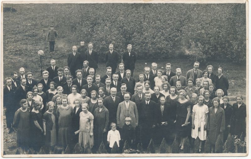 Foto. Koolipilt. Keskel C.Kreek. Foto: J. Grünthal. 1920nd.