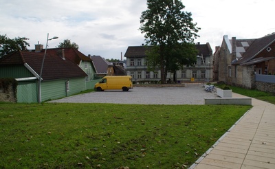 Parkimisplats Pikal tänaval Rakveres rephoto