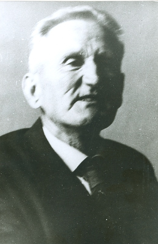 Foto. Alfred Niilo. 1974.a. Koopia. Asub HM 8117:2.