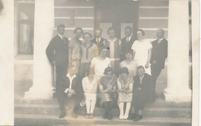 Foto. Läänemaa Õpetajate Seminari IV lennu ekskursioon Rakvere Seminaris 19.juunil 1927.a.
