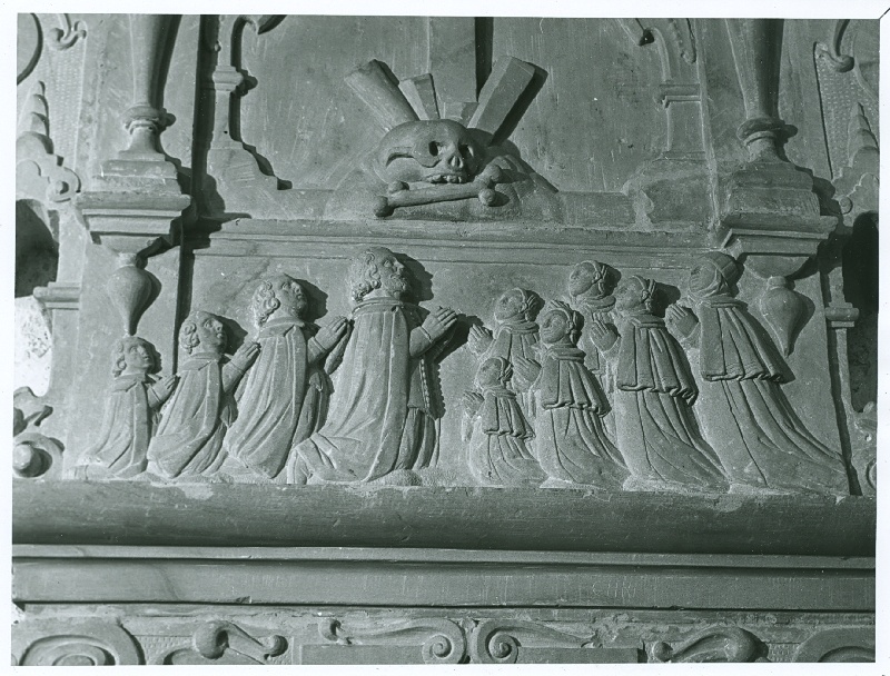 Foto. Noarootsi kirik. Detail epitaafist, 17.sajand.