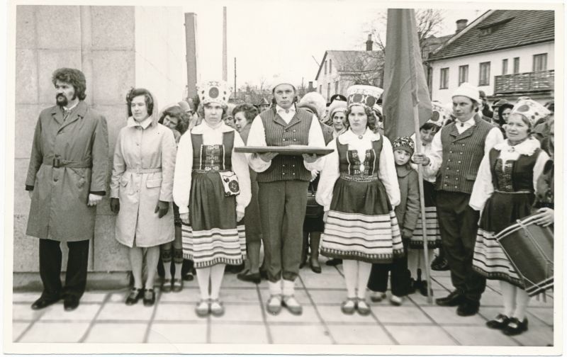 Haapsalu Rajooni Kultuurimaja avamisel 26.04.1975.a.
