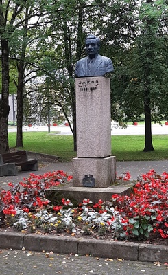Jakob Liivi mälestussammas Väike-Maarjas rephoto