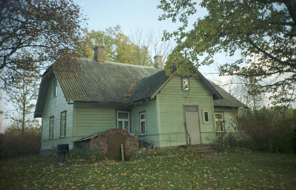 Sora Farm's bowl (1908) in Rebasemõisa village