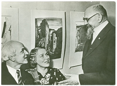 Fotopostkaart. Kunstnikud Ants Laikmaa (1866-1942) ja Johannes Greenberg (1887-1951).  duplicate photo