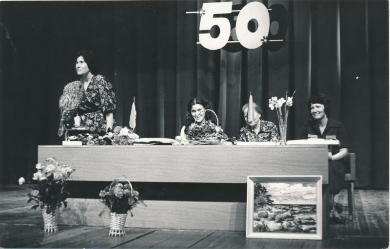 Foto. Vabariiklik muuseumitöötajate seminar Haapsalus 22.-24.05.1979.a. Kõneleb Õnne-Eha Kabrits.