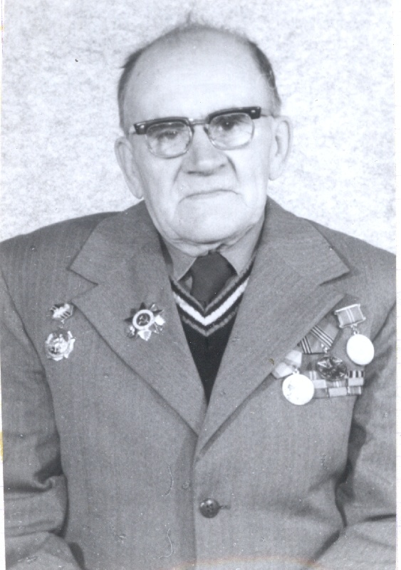 Foto. Anton Kärner. Portree. Eesti Sõjameeste Lõuna-Läänemaa Ühenduse kroonikaraamatust. VI. HM 8453:1