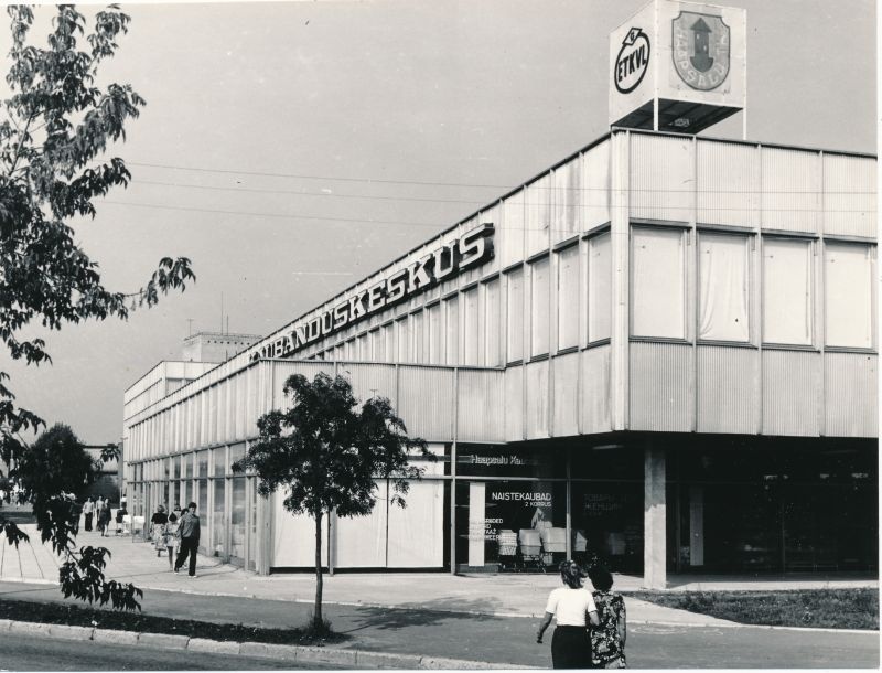 Foto. Haapsalu Kaubanduskeskus, 1977.a.
Foto: Arvo Tarmula.