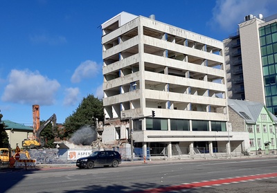 The main house of Eesti Gaasi on Liivalaia Street. rephoto