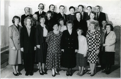 Saaremaa Muuseumi töötajad 1994.a.  similar photo