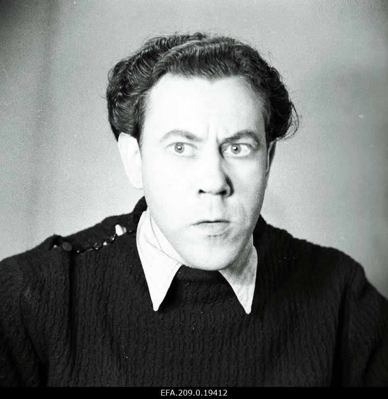 An actor in Kaarel Toom A. Hindi's play Where are you going, comrade director?