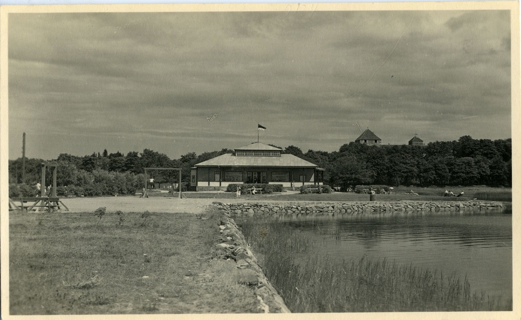 Rannakohvik Kuressaare rannas