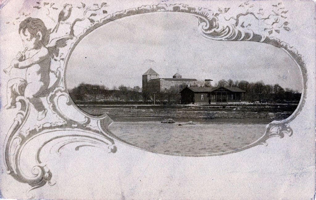 Joogpaviljon Kuressaare rannas