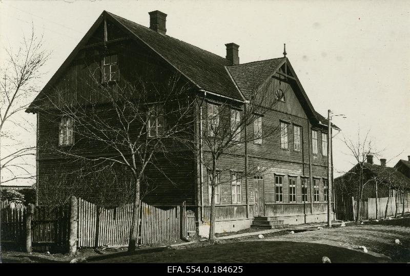 Mõisaküla  6-kl. algkool.