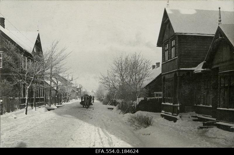 Talvine Mõisaküla, vasakul  6-kl. algkool.