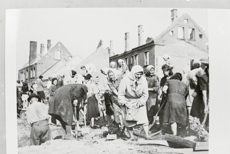 fotonegatiiv, Viljandi, taastamistööd, 1947 foto A. Kiisla