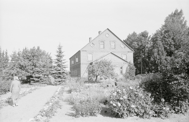 fotonegatiiv, Viljandimaa, Lalsi koolimaja, 1965, foto A. Kiisla