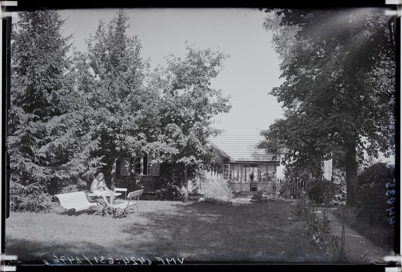 fotonegatiiv, Viljandi khk, R. Siimoni maja, 1924, foto J. Riet