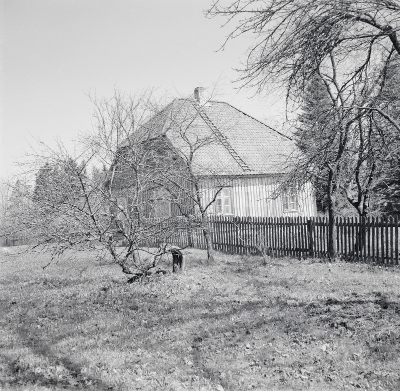 fotonegatiiv, Viljandimaa, endine Pulleritsu koolimaja, 1966, foto A. Kiisla