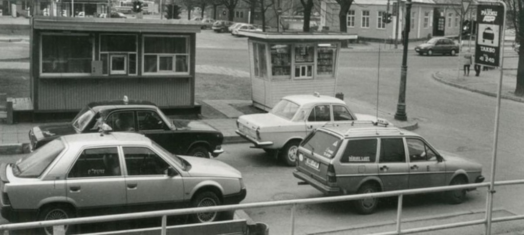 Pärnu , Taksoparkla