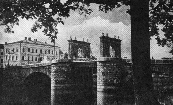 Stone sild. Behind Raekoja square 20. Tartu, 1920-1935.