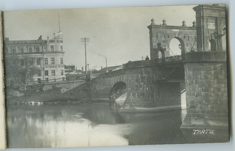 Tartu Kivisild, view of the direction of the Raekoja.