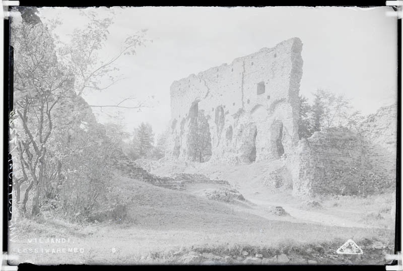 fotonegatiiv, Viljandi, Vaade lossimägedest (orgude ristumine)