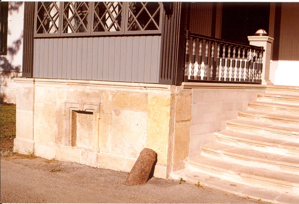 Photo Koordi manor staircase 2006