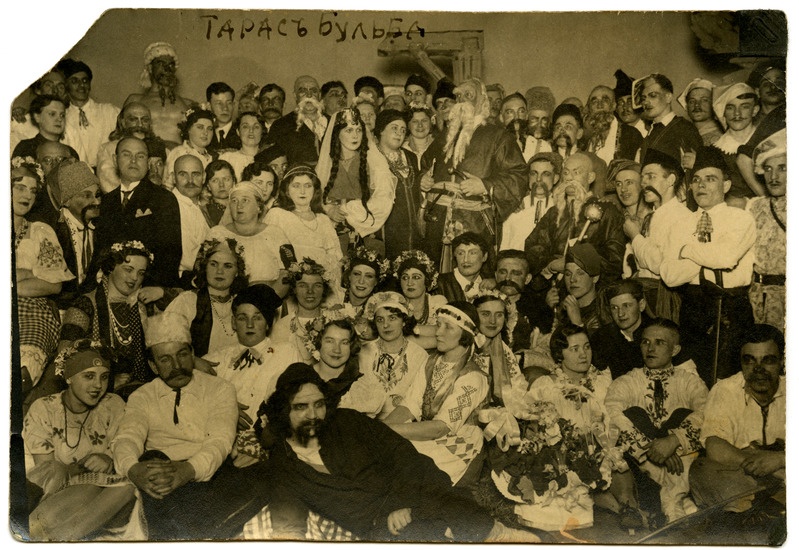 Näitetrupp pärast etendust Tarass Bulba