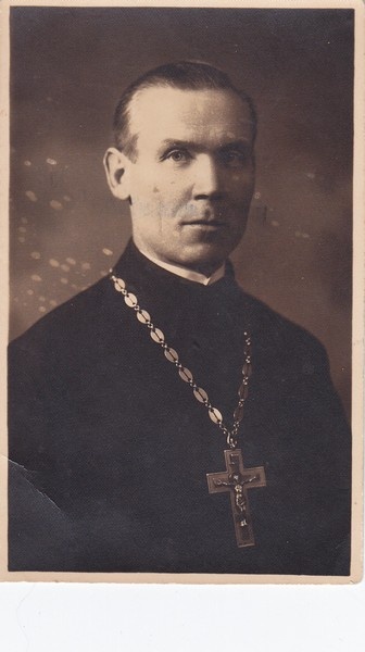 Anton Angerjas, portree