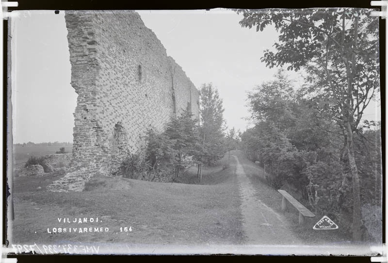 fotonegatiiv, Viljandi, Suurmüür, selle tagune
