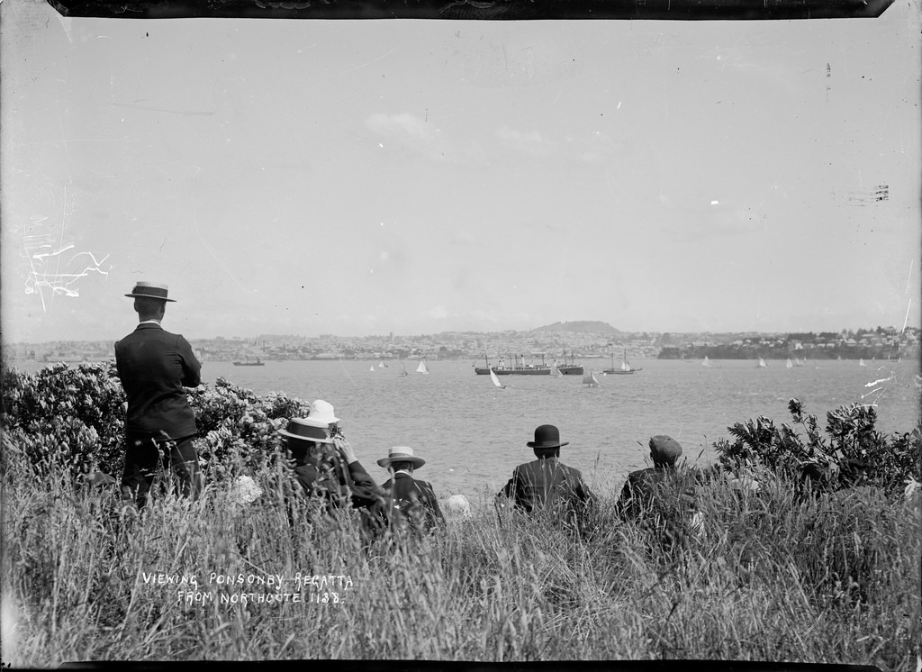 Viewing the Ponsonby Regatta from Northcote Point, Auckland